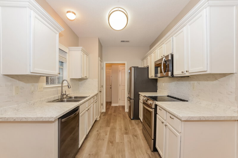 2,100/Mo, 1140 Casentino St Cordova, TN 38018 Kitchen View