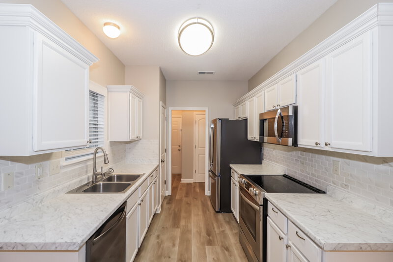 2,295/Mo, 1140 Casentino St Cordova, TN 38018 Kitchen View