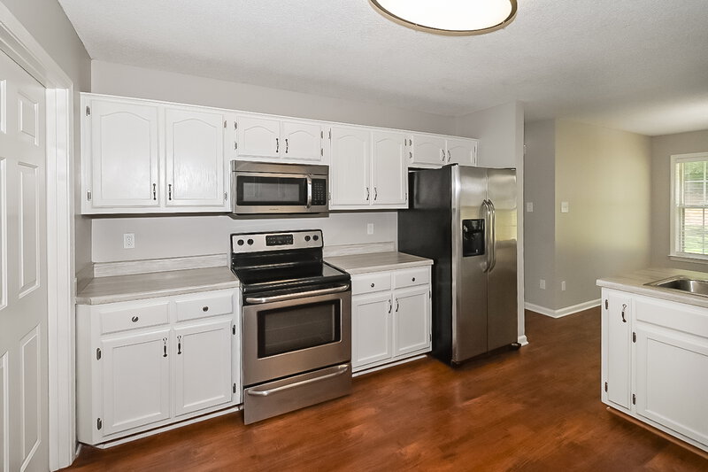 2,870/Mo, 1271 Pendulum Dr Hernando, MS 38632 Kitchen View 2