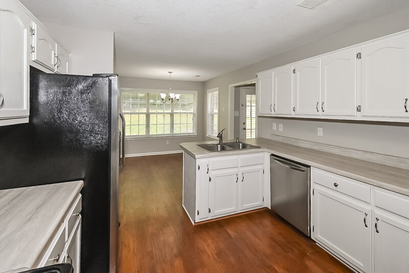 2,870/Mo, 1271 Pendulum Dr Hernando, MS 38632 Kitchen View 3