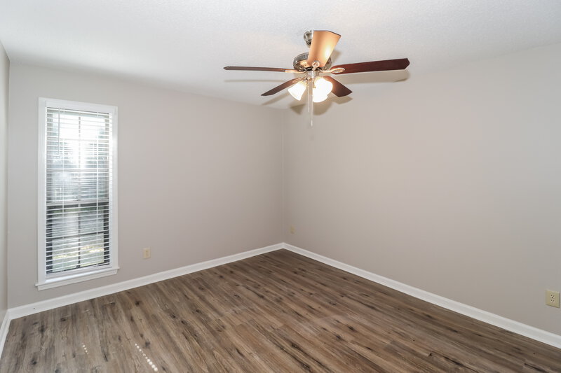 1,675/Mo, 2705 Van Leer Dr Memphis, TN 38133 Main Bedroom View