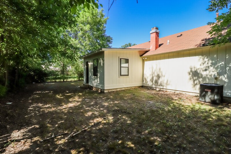 1,675/Mo, 2705 Van Leer Dr Memphis, TN 38133 Rear View