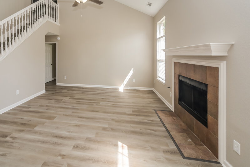 2,120/Mo, 4915 Top Notch Loop Memphis, TN 38125 Living Room View