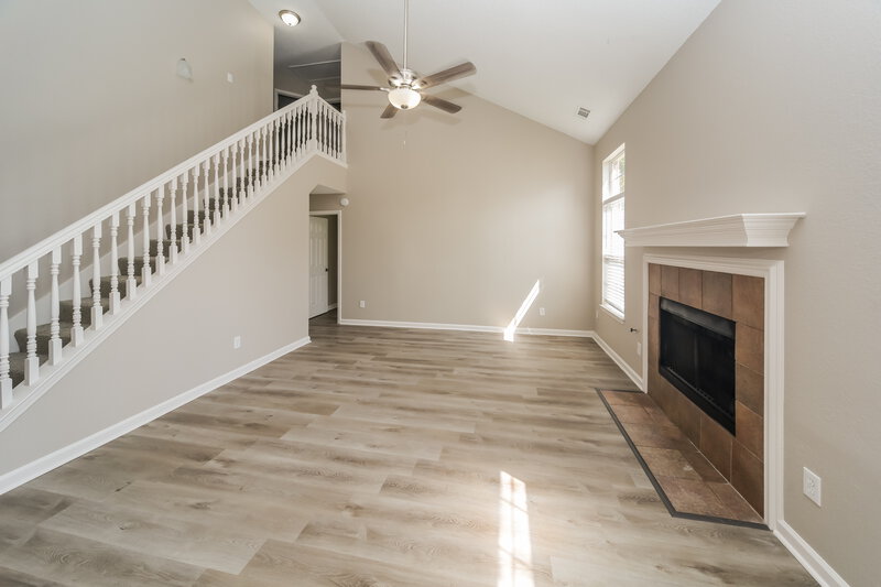 2,120/Mo, 4915 Top Notch Loop Memphis, TN 38125 Living Room View 2