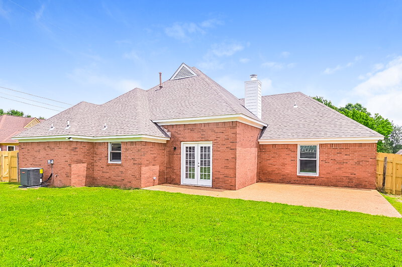 2,690/Mo, 5493 Kindle Creek Dr Memphis, TN 38141 Rear View