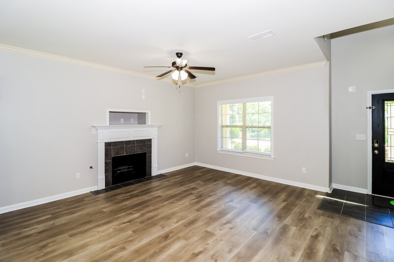 1,770/Mo, 1731 Bellevue Grove Cv Cordova, TN 38016 Living Room View