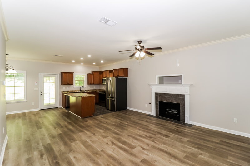 1,770/Mo, 1731 Bellevue Grove Cv Cordova, TN 38016 Living Room View 2