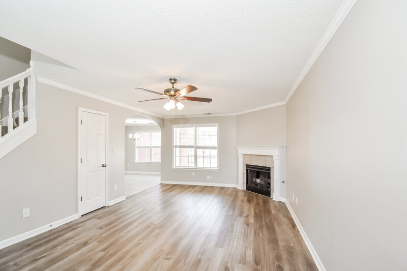 1,915/Mo, 1337 Pendulum Dr N Hernando, MS 38632 Living Room View 2