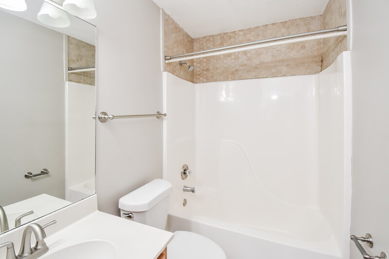 1,915/Mo, 1337 Pendulum Dr N Hernando, MS 38632 Bathroom View