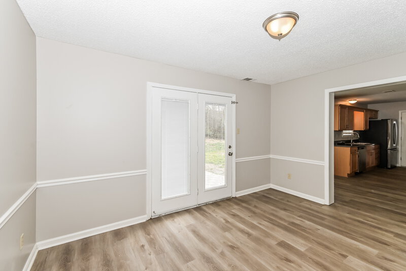 2,170/Mo, 2236 Oak Hollow Ln Cordova, TN 38016 Sitting Room View