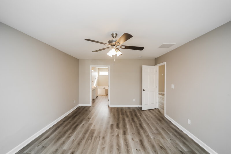 2,580/Mo, 9347 Helmsley Dr Cordova, TN 38016 Main Bedroom View 2