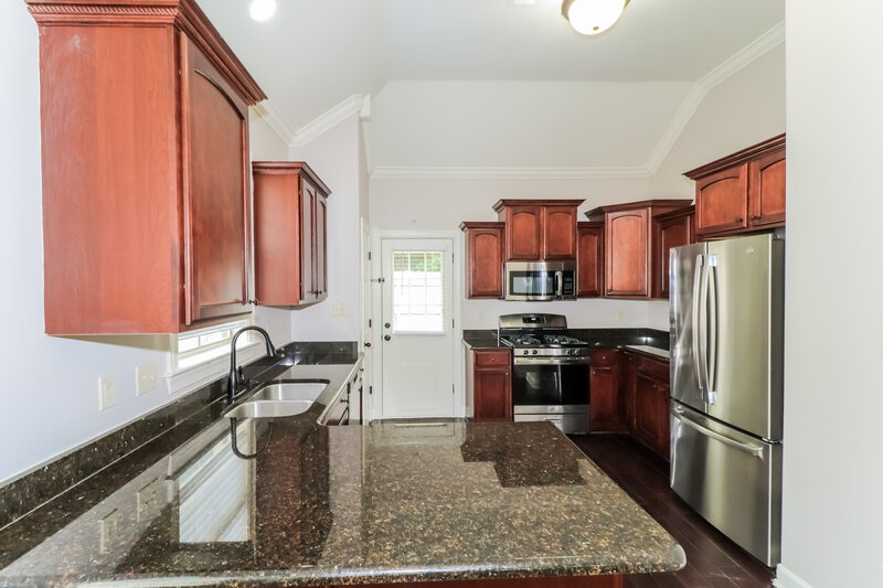 2,610/Mo, 6832 Lagrange Grove Dr Cordova, TN 38018 Kitchen View