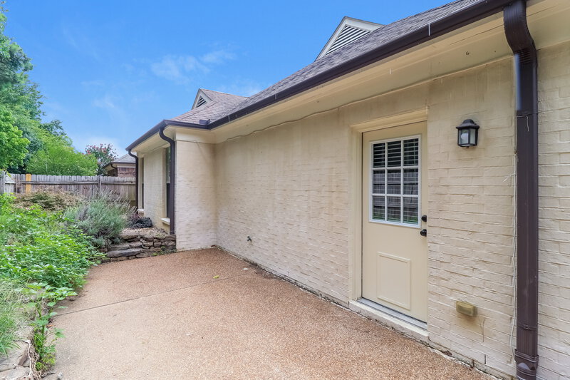 2,610/Mo, 6832 Lagrange Grove Dr Cordova, TN 38018 Rear View