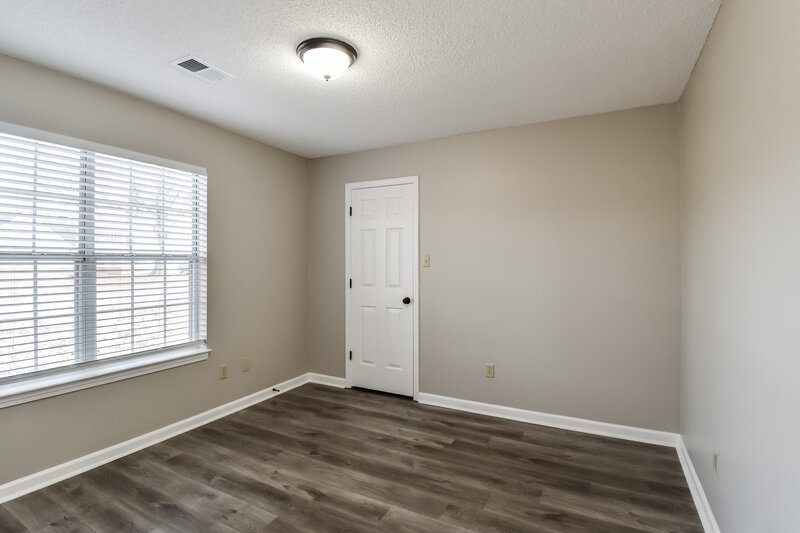 2,045/Mo, 5205 Plum Tree Dr Southaven, MS 38671 Bedroom View