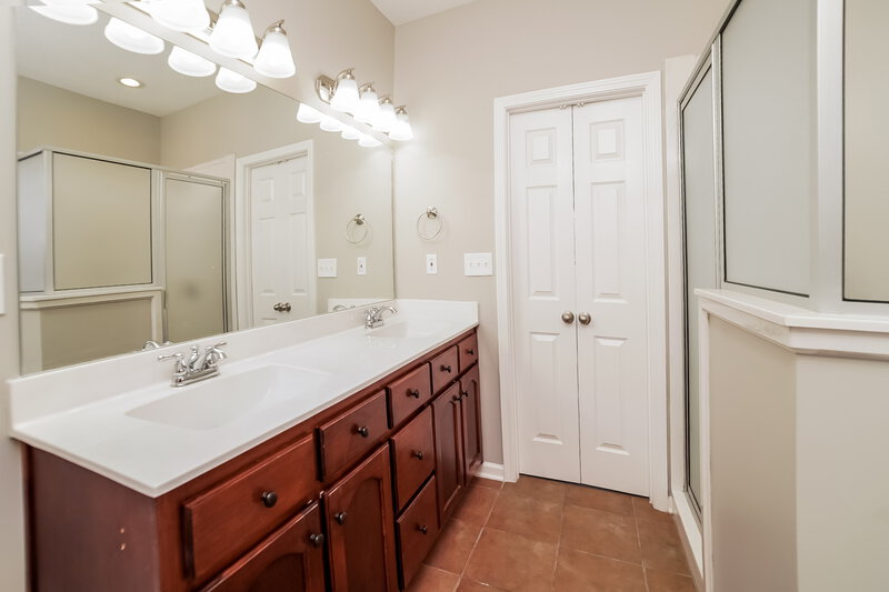 1,965/Mo, 2477 Torrington Way Southaven, MS 38672 Bathroom View 2