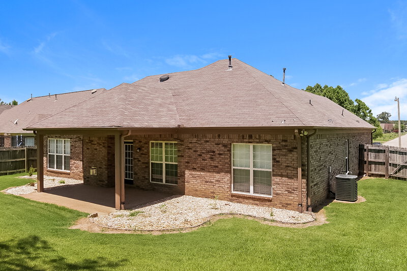 1,965/Mo, 2477 Torrington Way Southaven, MS 38672 Rear View 2