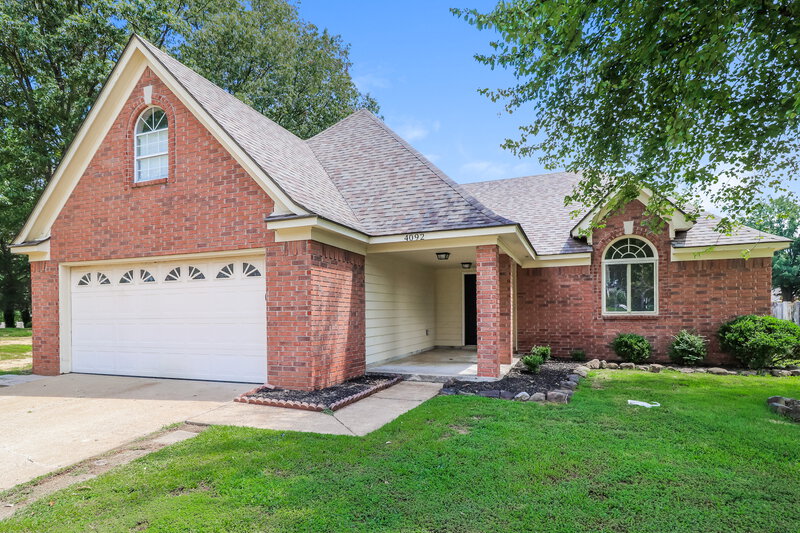 2,210/Mo, 4092 Hidden Fern Ln N Bartlett, TN 38135 Front View