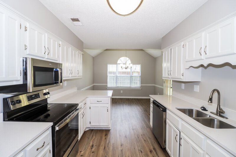 2,210/Mo, 4092 Hidden Fern Ln N Bartlett, TN 38135 Kitchen View 2