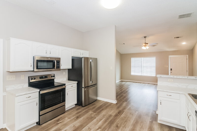 1,720/Mo, 495 Oakland Hills Dr Oakland, TN 38060 Kitchen View