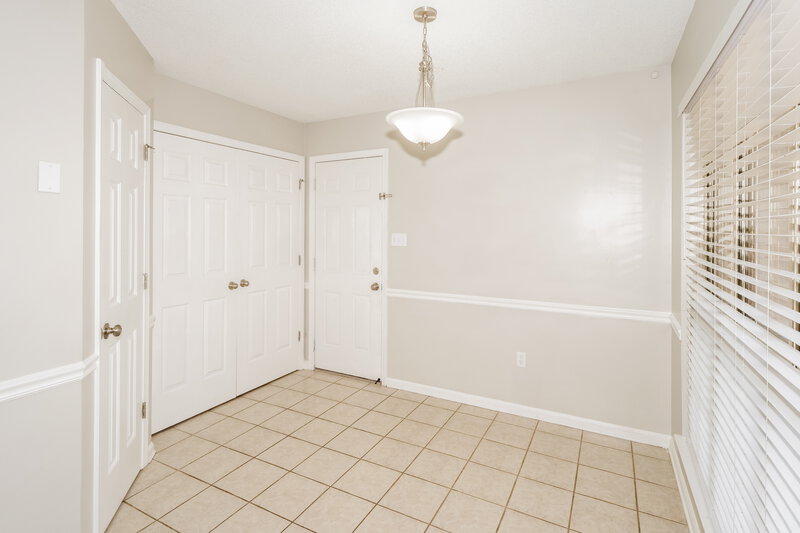 1,715/Mo, 1163 Carriage Dr S Southaven, MS 38671 Breakfast Nook View