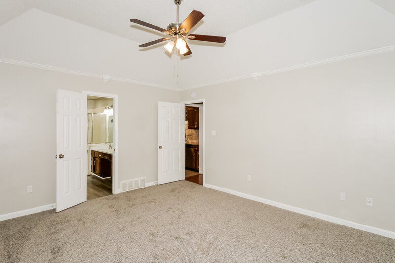 1,715/Mo, 1163 Carriage Dr S Southaven, MS 38671 Main Bedroom View 2