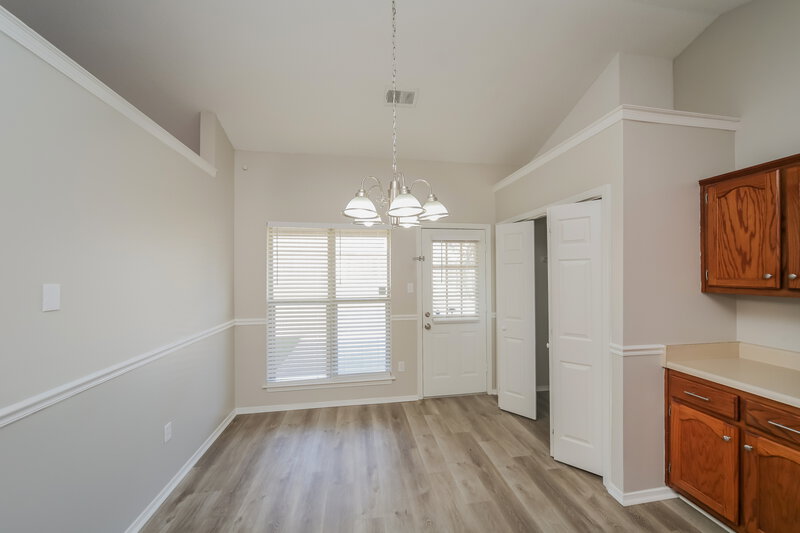 1,640/Mo, 9136 Triple Crown Loop W Southaven, MS 38671 Dining Room View
