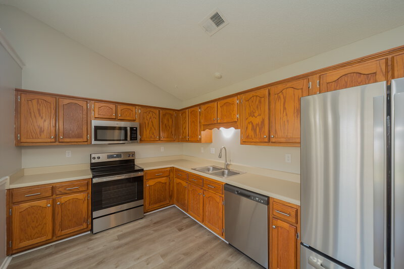 1,640/Mo, 9136 Triple Crown Loop W Southaven, MS 38671 Kitchen View