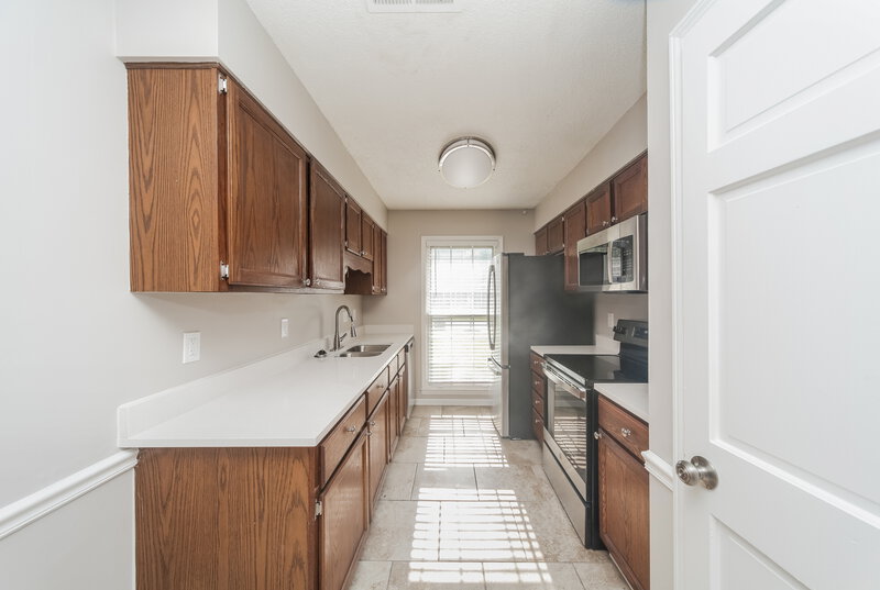 1,970/Mo, 5036 Brooksbank Cv S Memphis, TN 38141 Kitchen View