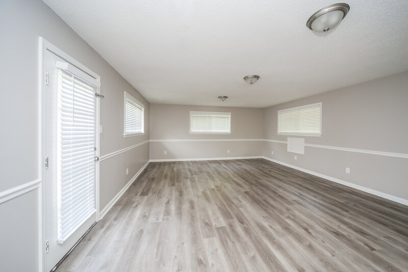 1,970/Mo, 5036 Brooksbank Cv S Memphis, TN 38141 Family Room View