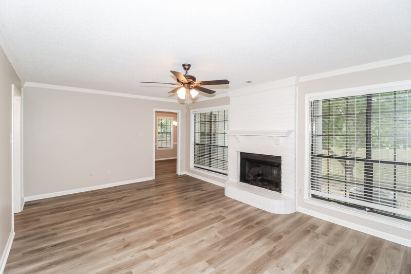 2,030/Mo, 6410 Baird Ln Bartlett, TN 38135 Living Room View 2