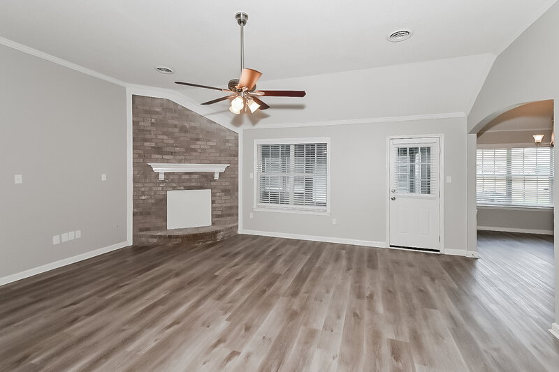 3,410/Mo, 8318 Whispering Elm Dr Memphis, TN 38125 Living Room View