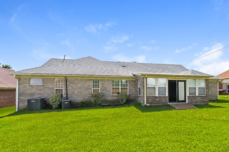 3,410/Mo, 8318 Whispering Elm Dr Memphis, TN 38125 Rear View