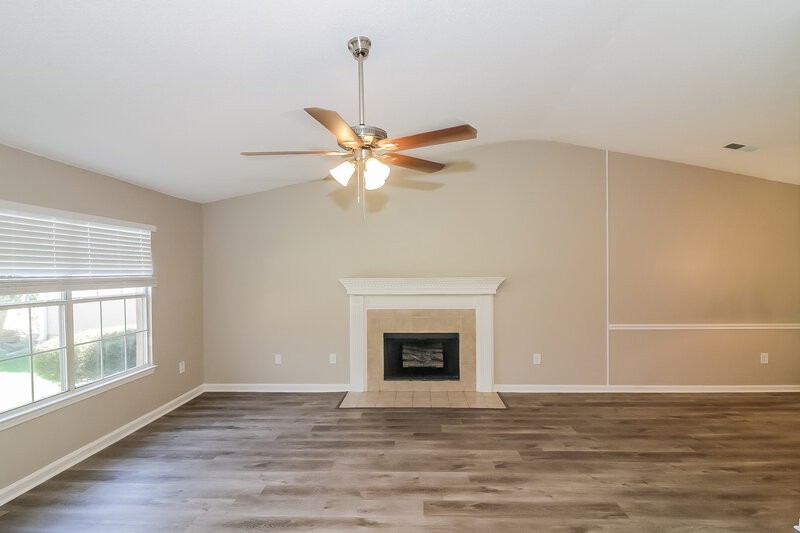 1,825/Mo, 1105 Atterbury Cir S Southaven, MS 38671 Living Room View