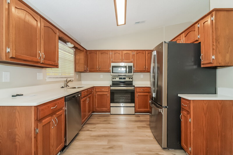 1,825/Mo, 1105 Atterbury Cir S Southaven, MS 38671 Kitchen View