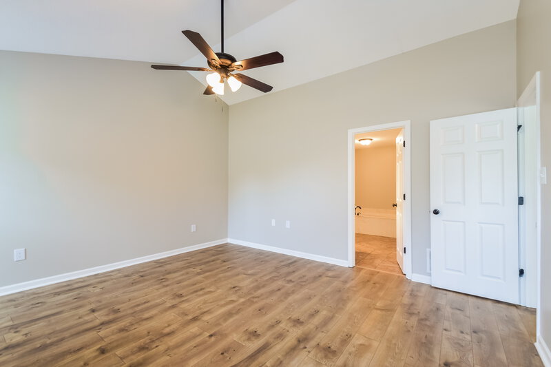 2,080/Mo, 1720 Avery Cv Southaven, MS 38671 Main Bedroom View 2