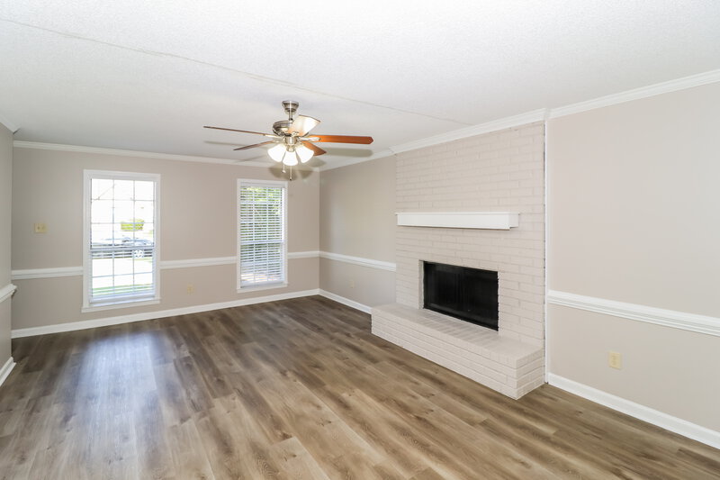 2,205/Mo, 2535 Clydes Place Cv Memphis, TN 38133 Living Room View 2