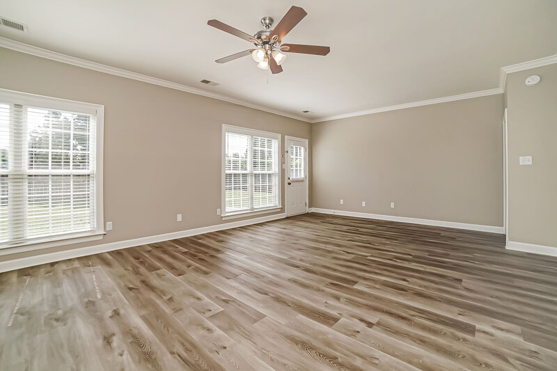 1,995/Mo, 4524 Glenleigh Cir Southaven, MS 38671 Living Room View 2