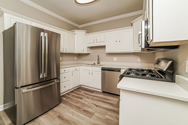 1,995/Mo, 4524 Glenleigh Cir Southaven, MS 38671 Kitchen View 2