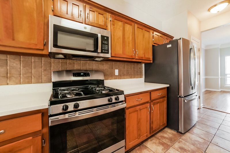 3,390/Mo, 2221 Linda Shore Dr Southaven, MS 38672 Kitchen View 2
