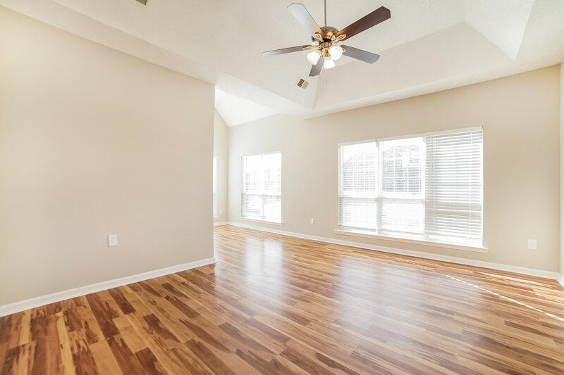 3,390/Mo, 2221 Linda Shore Dr Southaven, MS 38672 Main Bedroom View