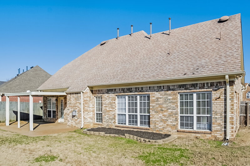 3,390/Mo, 2221 Linda Shore Dr Southaven, MS 38672 Rear View 2