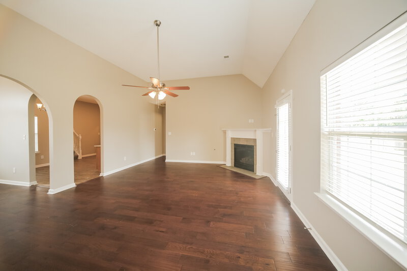 2,380/Mo, 9162 Tahoe Dr Olive Branch, MS 38654 Living Room View 2