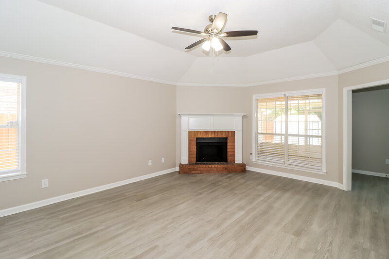 1,695/Mo, 7737 Wolfden Cir Memphis, TN 38133 Living Room View