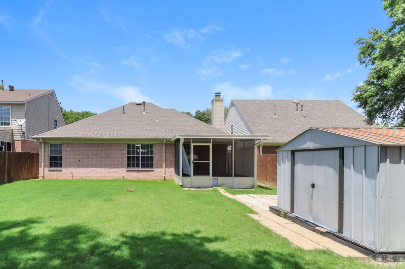 1,695/Mo, 7737 Wolfden Cir Memphis, TN 38133 Rear View 2