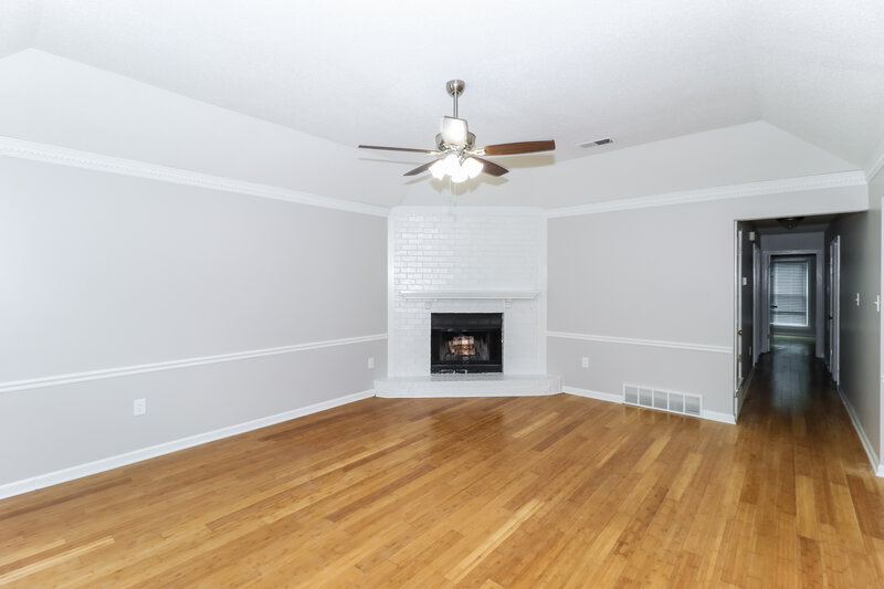 1,735/Mo, 6293 Star Valley Dr Bartlett, TN 38134 Living Room View 2