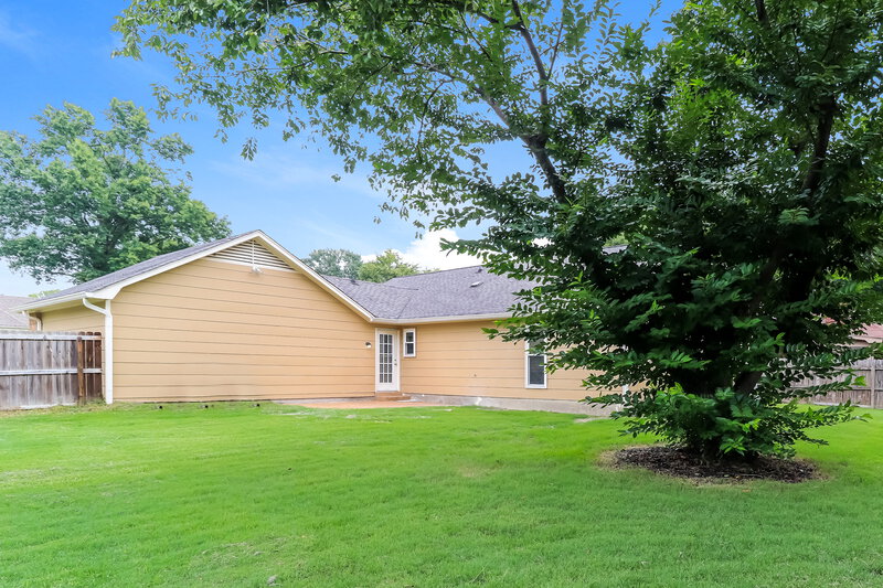 1,735/Mo, 6293 Star Valley Dr Bartlett, TN 38134 Rear View