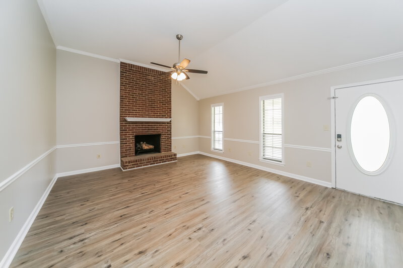 1,610/Mo, 6900 Phillips Pl Olive Branch, MS 38654 Living Room View