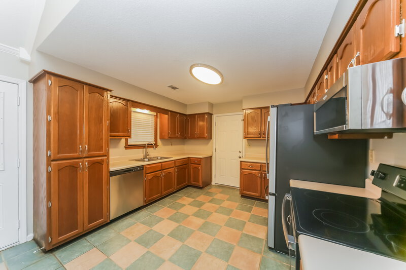 1,610/Mo, 6900 Phillips Pl Olive Branch, MS 38654 Kitchen View 2