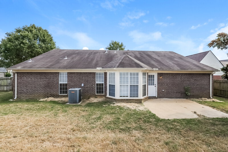 2,870/Mo, 13202 Claybourne Cv Olive Branch, MS 38654 Rear View