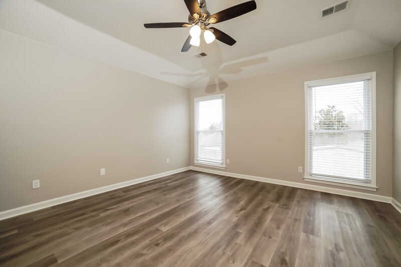 2,015/Mo, 255 S Sanga Rd Cordova, TN 38018 Main Bedroom View 2